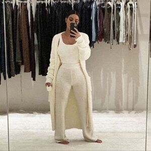 Skims Cozy Knit Bouclé Fuzzy 2 PC Set Bone L/XL